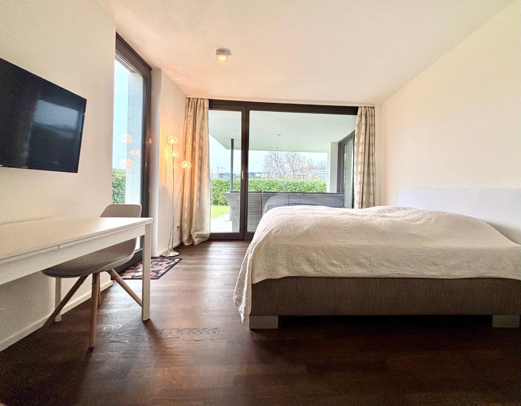 Studio Apartment Direkt Am Phoenixsee Dortmund Eksteriør billede